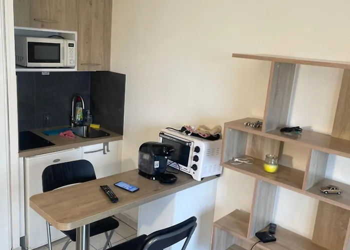 Studio Avec Place De Parking A La Timone